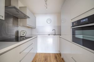 KITCHEN- click for photo gallery
